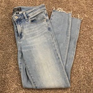Abercrombie & Fitch mid rise super skinny ankle jean